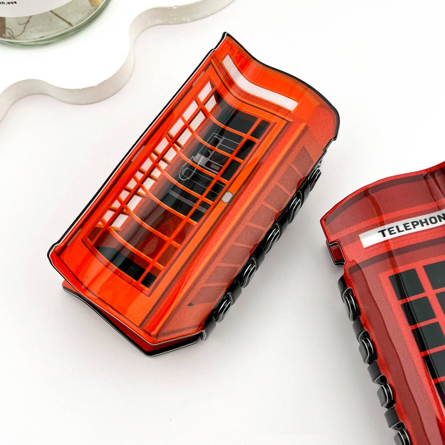 ☎️ Retro Phone Booth Hair Claw – Creative PVC Clip 📞