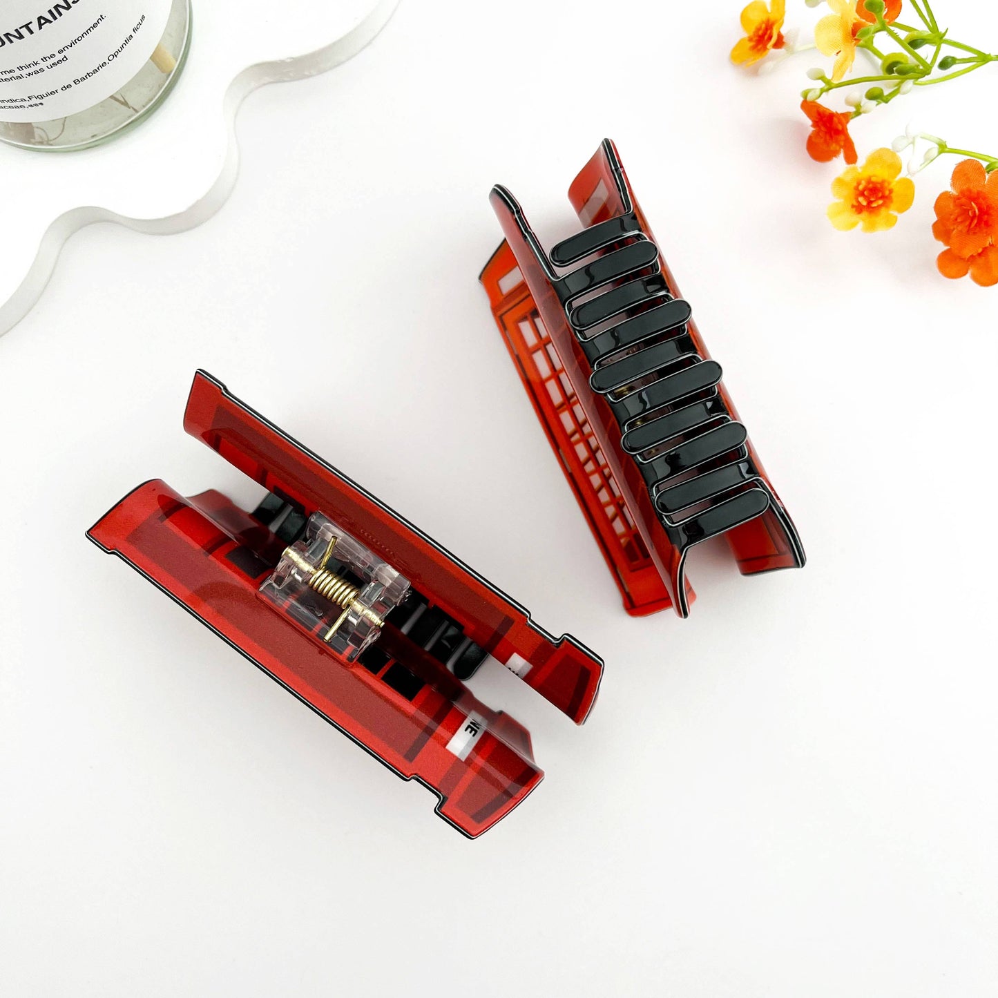 ☎️ Retro Phone Booth Hair Claw – Creative PVC Clip 📞
